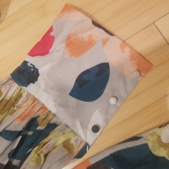 Floral pattern blouse with balloon sleeves - Picture 4 of 4